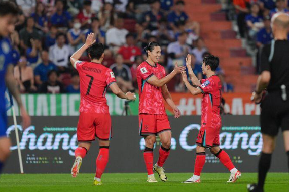 塔吉克斯坦队击败乌兹别克斯坦队