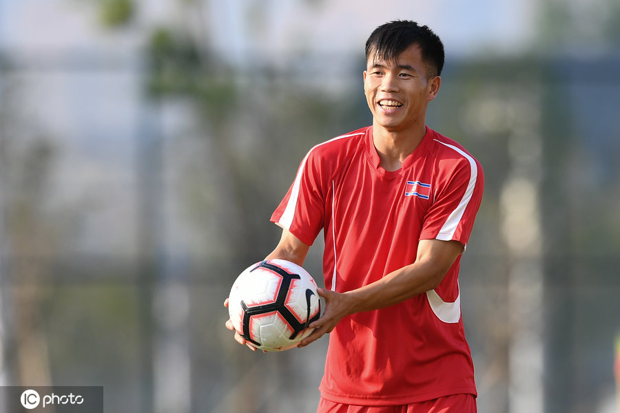 国家队召开紧急会议，讨论备战计划