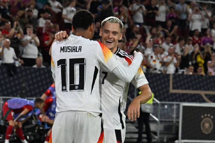 意大利队主场大胜荷兰展现实力