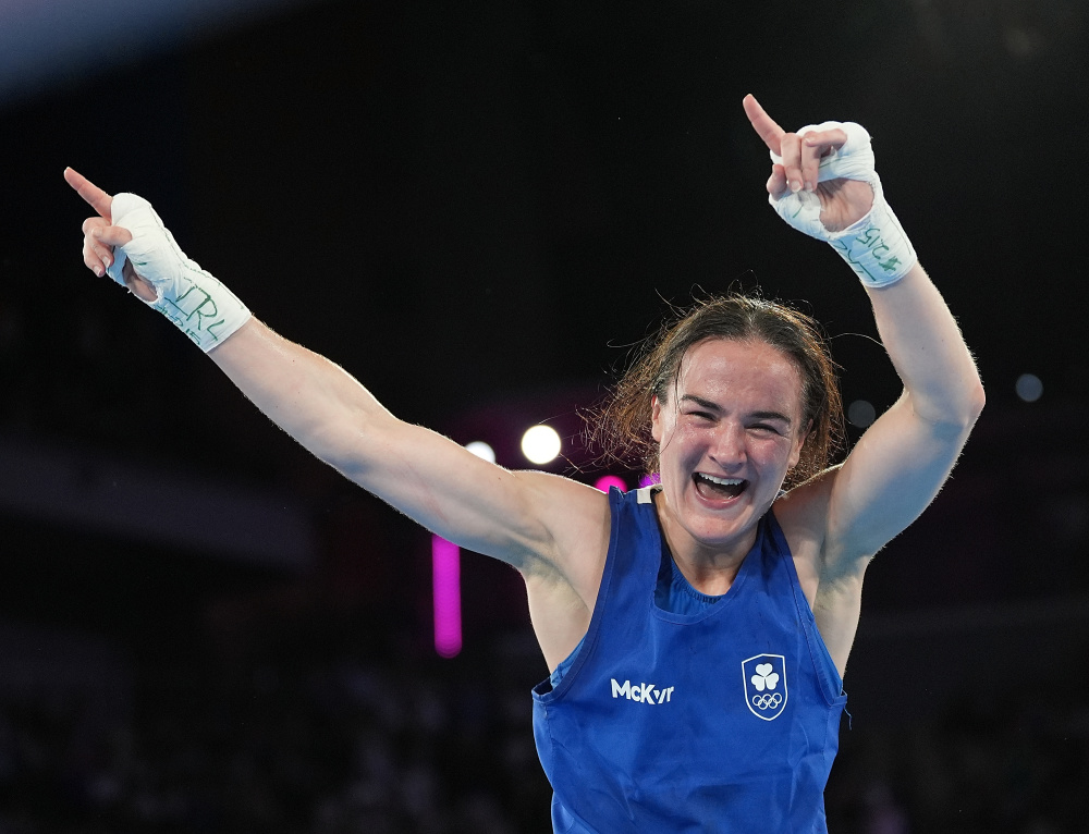 拳击赛后采访曝光，内幕引发热议的简单介绍