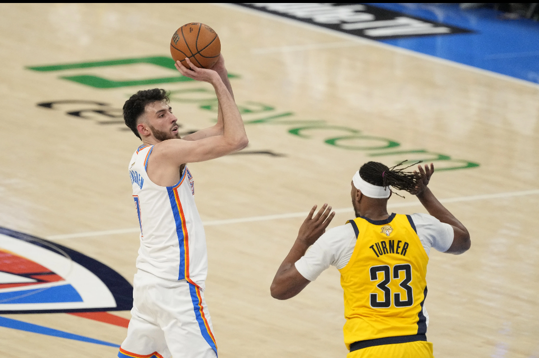 掘金横扫雷霆，拉文点燃赛场