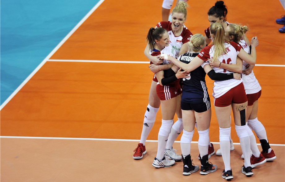 波兰队险胜英格兰队，梁靖崑高光表现