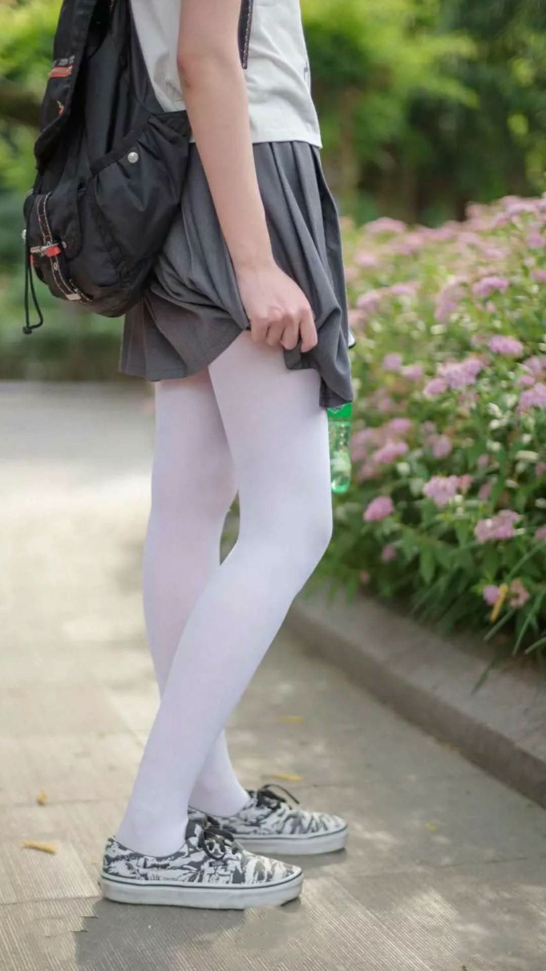 系统与乱码，从卡拉斯科的心脏节拍器看厄瓜多尔如何将加拿大撕成碎片