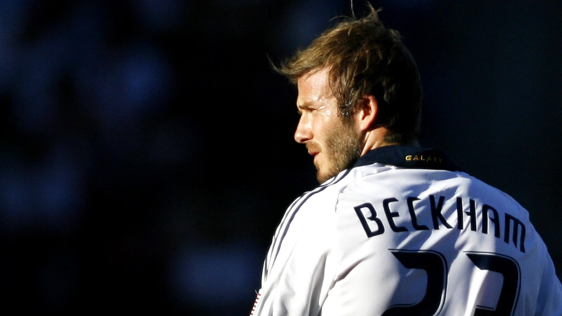 当袋鼠军团驯服红黑魔鬼,友谊赛惊世之战,阿圭罗数据风暴席卷圣西罗